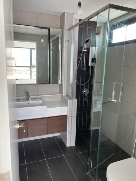 Servis Apartment untuk Disewa di Three33 Residence - Frankie Sing - Bathroom - PropertyGuru.com.my