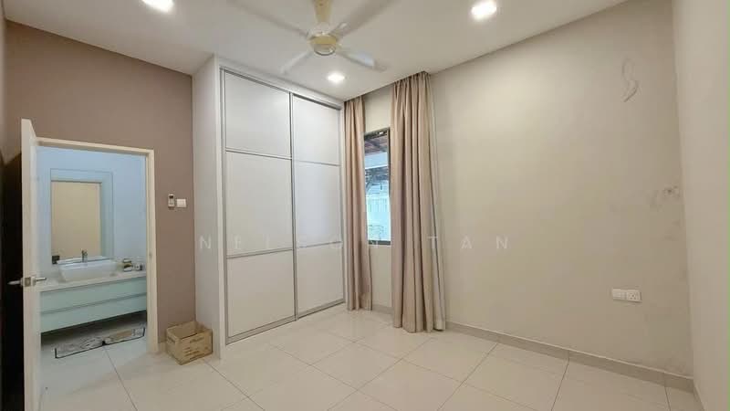 Semi-Detached House for Rent in Taman Mount Austin (Tebrau) - Nelson Tan - PropertyGuru.com.my