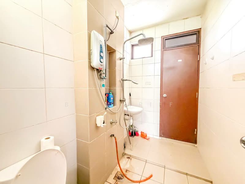 Rumah Berkembar untuk Dijual di Puncak Bestari (Puncak Alam) - BILYA ARIFF - Bathroom - PropertyGuru.com.my
