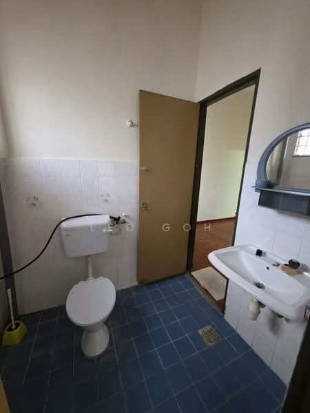 Rumah Teres 2 Tingkat untuk Disewa di Taman Bidara (Seremban) - Leo Goh - Bathroom - PropertyGuru.com.my