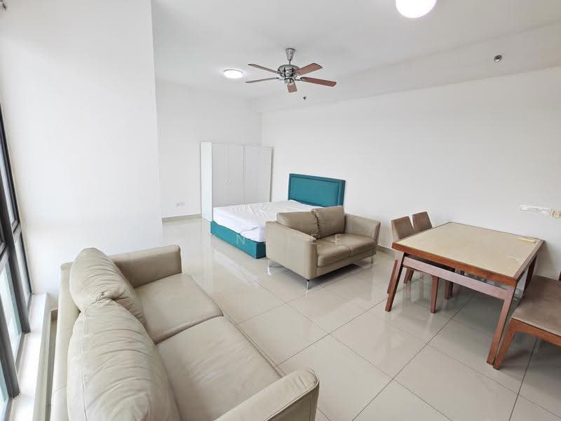 Kediaman Servis untuk Disewa di Univ 360 Place - Evanslee . - Living Room - PropertyGuru.com.my