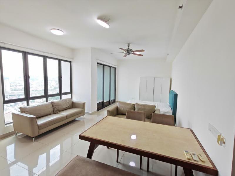 Kediaman Servis untuk Disewa di Univ 360 Place - Evanslee . - Living Room - PropertyGuru.com.my