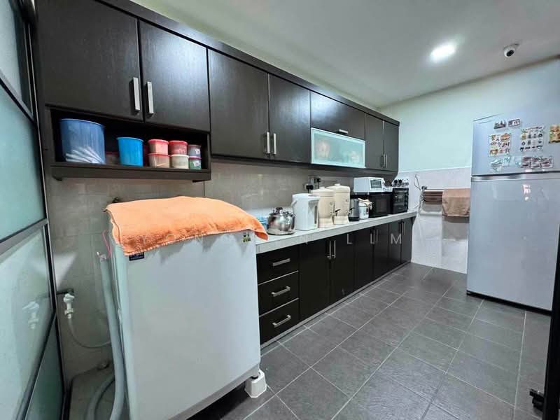 2-storey Terraced House for Sale in Bandar Bukit Tinggi 2 (Klang) - Yongsen Lim - Kitchen - PropertyGuru.com.my