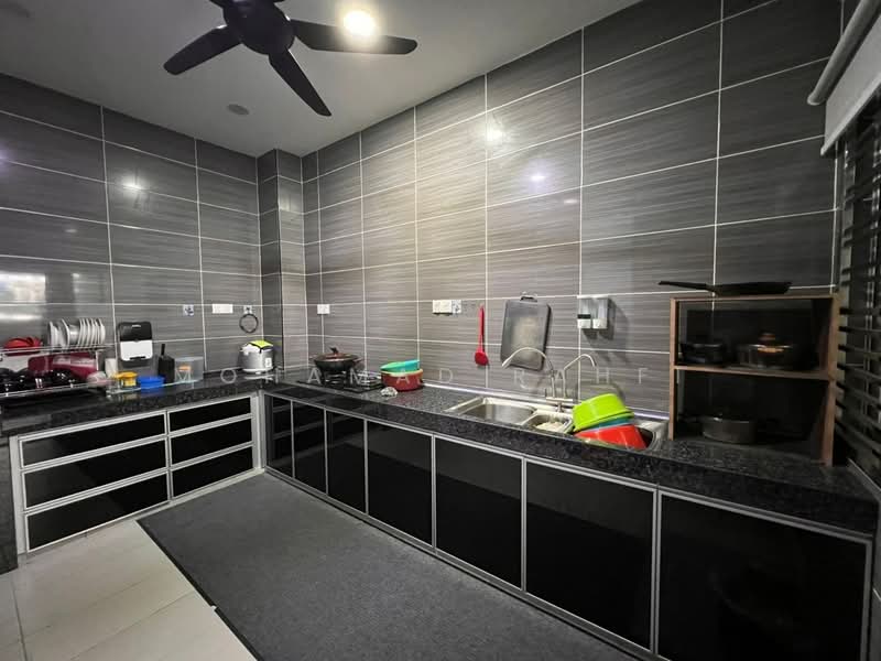 Rumah Kluster untuk Dijual di Taman Scientex Kulai (Sedenak) - Mohamad Rahfi - Kitchen - PropertyGuru.com.my
