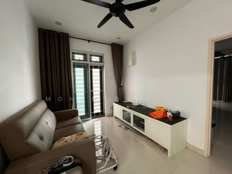 Rumah Kluster untuk Dijual di Taman Scientex Kulai (Sedenak) - Mohamad Rahfi - Living Room - PropertyGuru.com.my