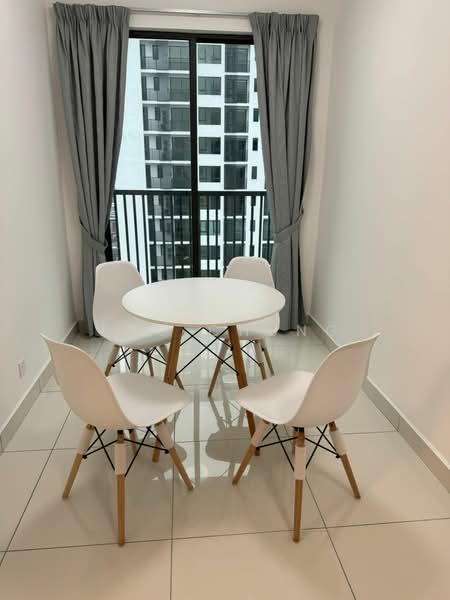 Servis Apartment untuk Disewa di The New Duo @ Edumetro - Ryo Chung - Dining Room - PropertyGuru.com.my
