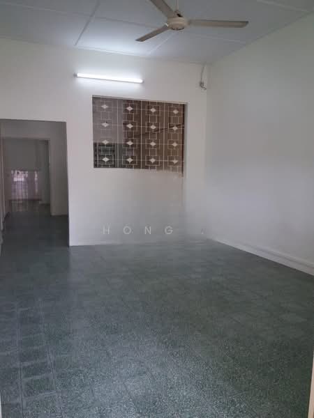 Rumah Berkembar untuk Dijual di Taman Jelutong (Jelutong) - Hong . - Interior - PropertyGuru.com.my