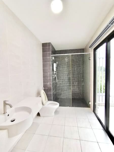 Townhouse for Sale in Shah Alam (Selangor) - Asyraf Aman - PropertyGuru.com.my