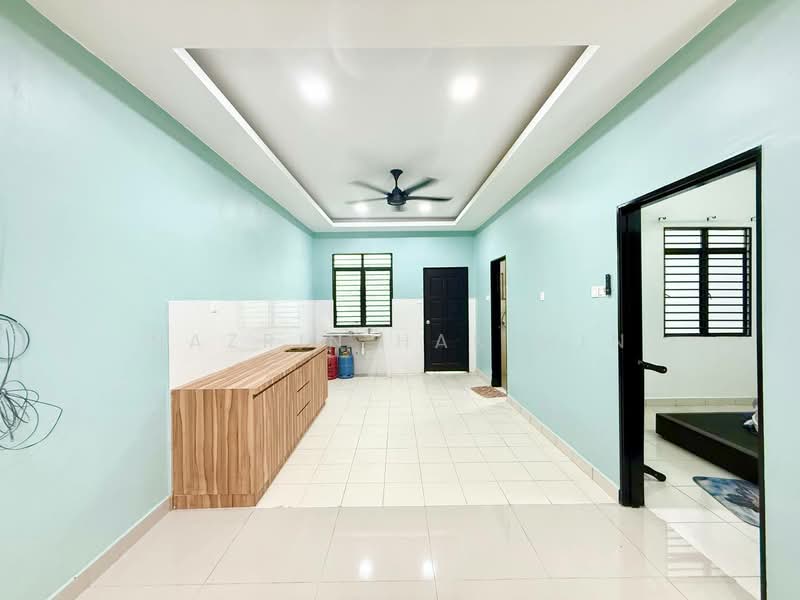 2-storey Terraced House for Sale in Rawang (Selangor) - Nazrin Hakimin - Kitchen - PropertyGuru.com.my