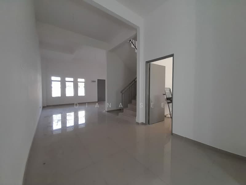 Rumah Teres 2 Tingkat untuk Disewa di Teluk Panglima Garang (Banting) - Diana See - Interior - PropertyGuru.com.my