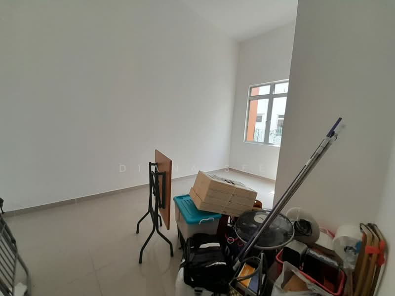 Rumah Teres 2 Tingkat untuk Disewa di Teluk Panglima Garang (Banting) - Diana See - Interior - PropertyGuru.com.my