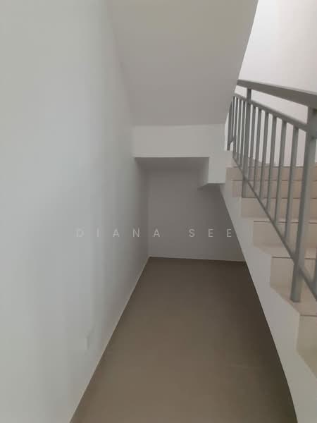 Rumah Teres 2 Tingkat untuk Disewa di Teluk Panglima Garang (Banting) - Diana See - Interior - PropertyGuru.com.my