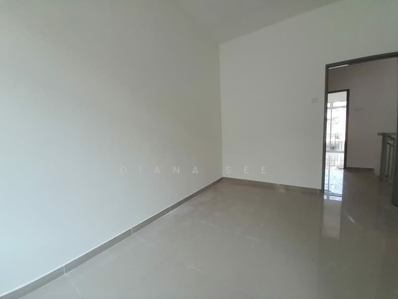 Rumah Teres 2 Tingkat untuk Disewa di Teluk Panglima Garang (Banting) - Diana See - Interior - PropertyGuru.com.my
