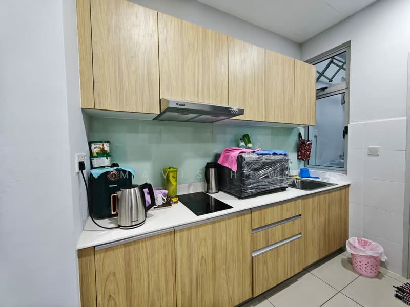 Servis Apartment untuk Disewa di Meridin Bayvue Serviced Apartment - Mavis Hew - Kitchen - PropertyGuru.com.my