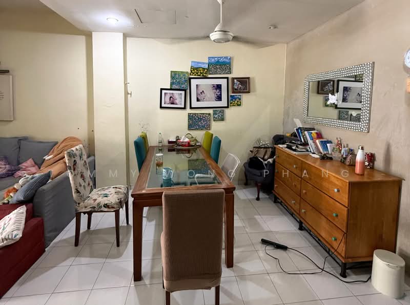 Rumah Teres 2 Tingkat untuk Dijual di Taman Sri Sinar (Segambut) - Tommy Wong Phang - Dining Room - PropertyGuru.com.my