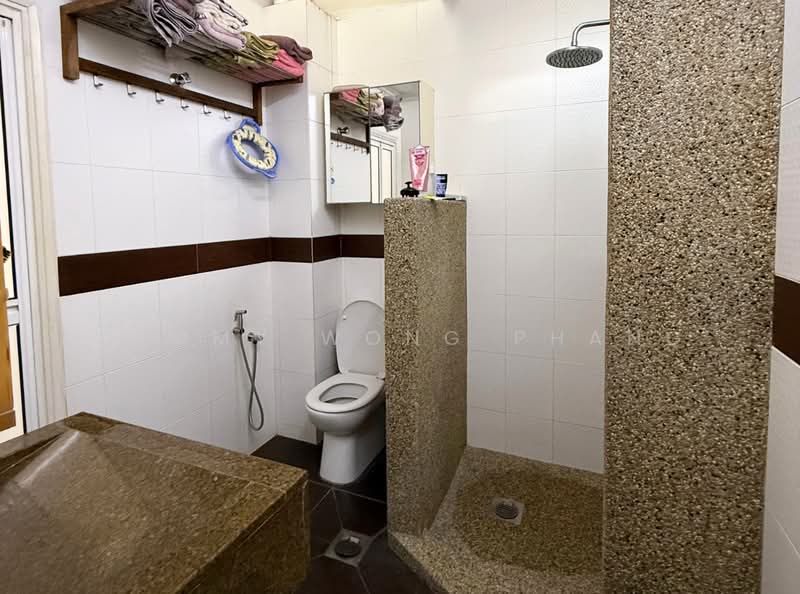 Rumah Teres 2 Tingkat untuk Dijual di Taman Sri Sinar (Segambut) - Tommy Wong Phang - Bathroom - PropertyGuru.com.my