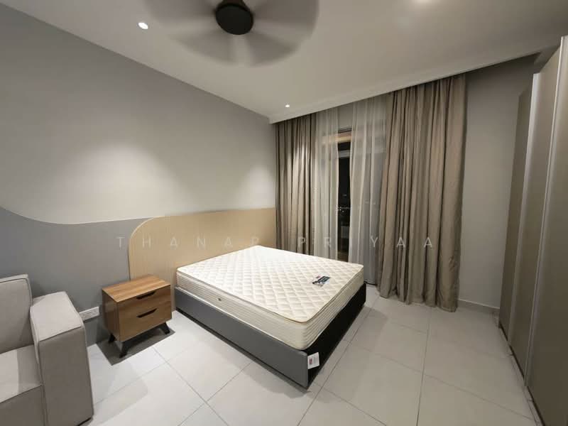 Servis Apartment untuk Disewa di Dorsett Waterfront Subang - Thanap Priyaa - Bedroom - PropertyGuru.com.my