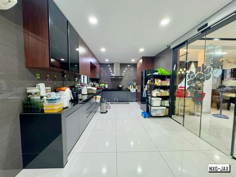 Rumah Teres 3 Tingkat untuk Dijual di Ambang Botanic (Klang) - Raymond Cheng - Kitchen - PropertyGuru.com.my