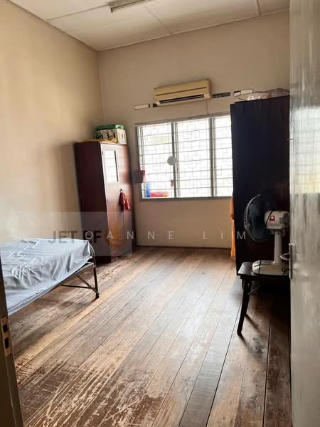 Rumah Teres 1 Tingkat untuk Dijual di Klang (Selangor) - Joanne Lim - Bedroom - PropertyGuru.com.my