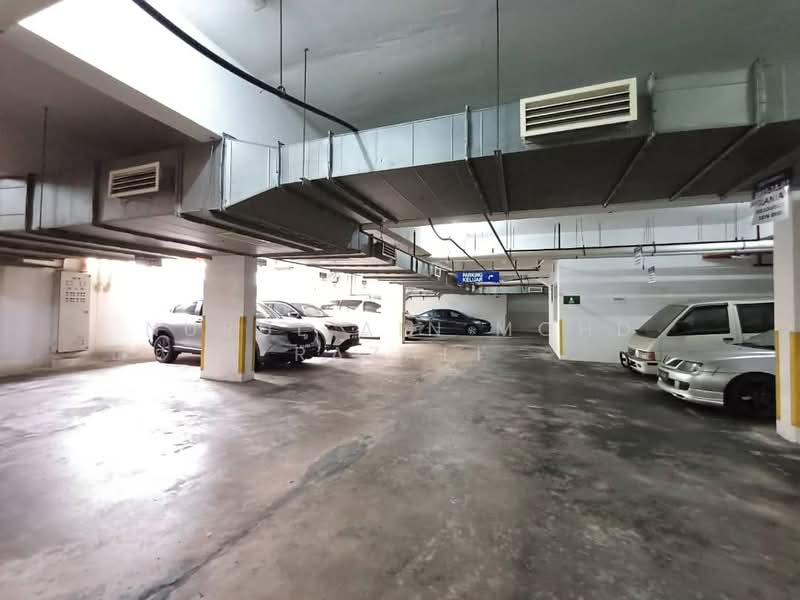 Hotel / Resort for Sale in Cyberjaya (Selangor) - Nurul Ain Mohd Razali - Car Park - PropertyGuru.com.my