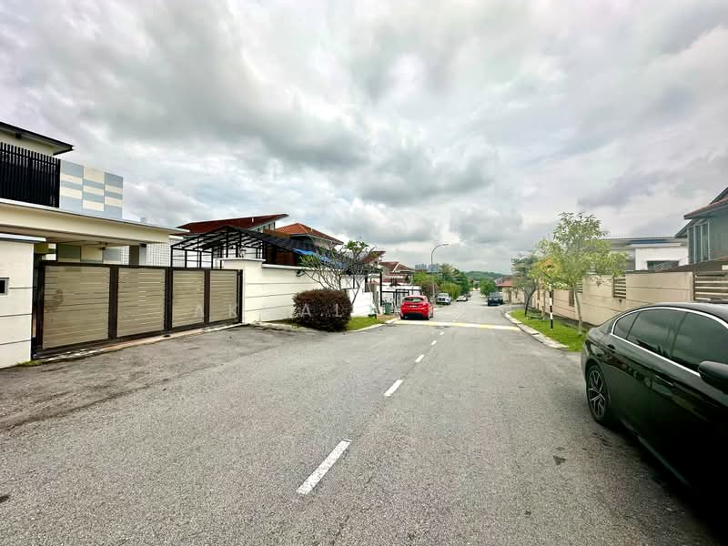 Rumah Banglo untuk Dijual di Bandar Seri Putra (Bangi) - Akmal Adam - Exterior - PropertyGuru.com.my