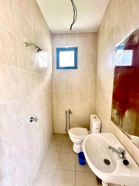 Rumah Banglo untuk Dijual di Bandar Seri Putra (Bangi) - Akmal Adam - Bathroom - PropertyGuru.com.my