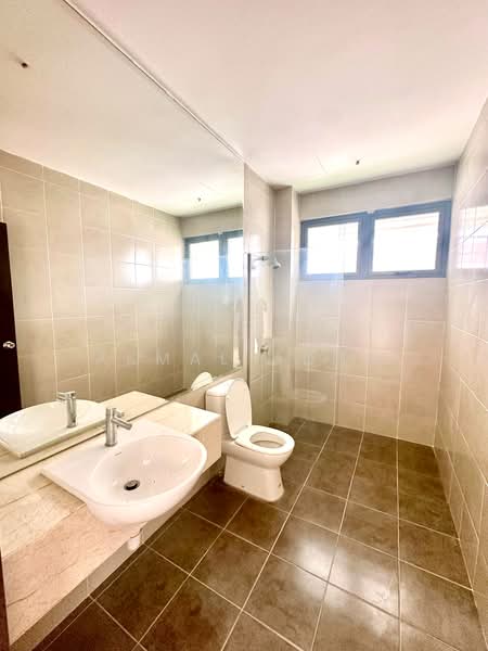 Rumah Banglo untuk Dijual di Bandar Seri Putra (Bangi) - Akmal Adam - Bathroom - PropertyGuru.com.my