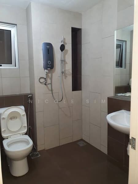 Service Residence for Sale at Jadite Suites - Nicole Sim - Bathroom - PropertyGuru.com.my