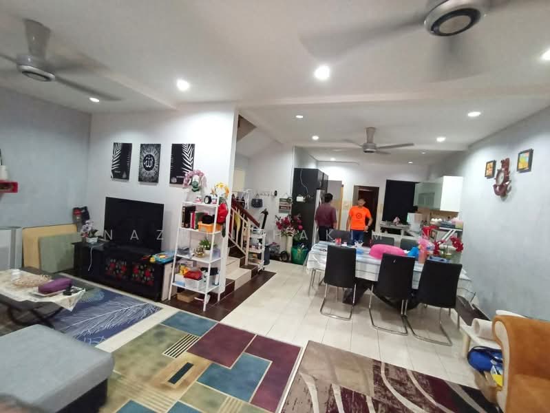 Rumah Teres 2 Tingkat untuk Dijual di Kota Puteri (Batu Arang) - Nazrin Hakimin - Living Room - PropertyGuru.com.my