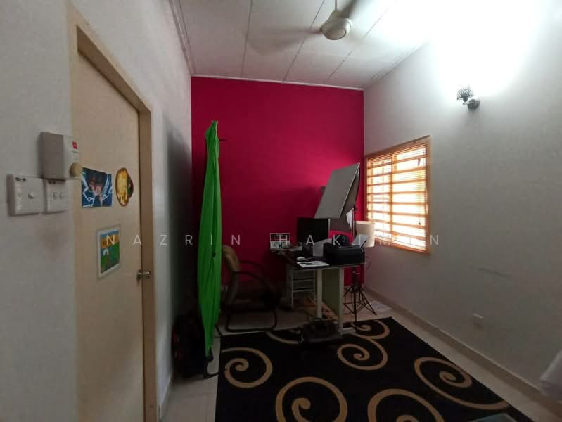 Rumah Teres 2 Tingkat untuk Dijual di Kota Puteri (Batu Arang) - Nazrin Hakimin - Study - PropertyGuru.com.my