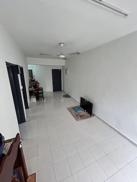Rumah Flat untuk Dijual di Taman Kinrara Seksyen 4 - Simon Khoo - Living Room - PropertyGuru.com.my