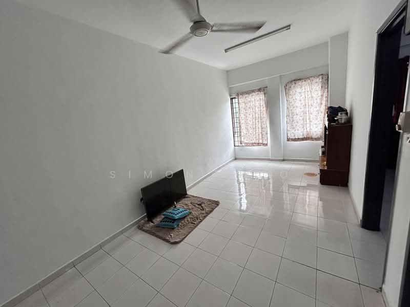 Rumah Flat untuk Dijual di Taman Kinrara Seksyen 4 - Simon Khoo - Living Room - PropertyGuru.com.my