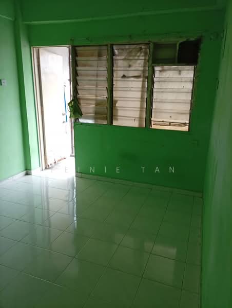 Rumah Flat untuk Dijual di Kuchai Jaya Flat - Feinie Tan - PropertyGuru.com.my