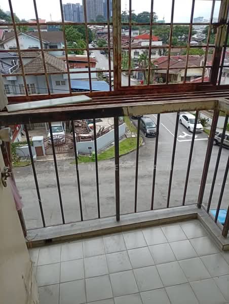 Rumah Flat untuk Dijual di Kuchai Jaya Flat - Feinie Tan - PropertyGuru.com.my