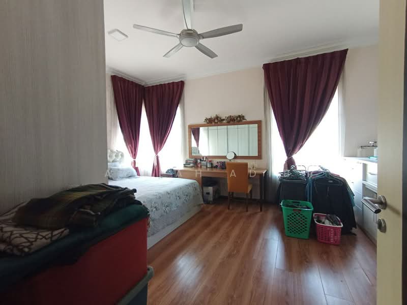 Rumah Berkembar untuk Dijual di Taman Tropika 2 (Kajang) - Adilah Adib - Bedroom - PropertyGuru.com.my
