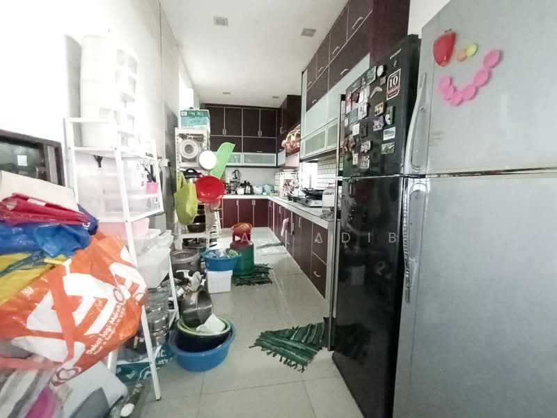 Rumah Berkembar untuk Dijual di Taman Tropika 2 (Kajang) - Adilah Adib - Kitchen - PropertyGuru.com.my