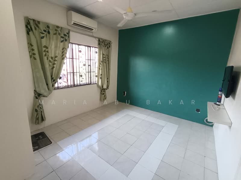 2-storey Terraced House for Sale in Bandar Saujana Putra (Tanjong Duabelas) - Maria Abu Bakar - Interior - PropertyGuru.com.my