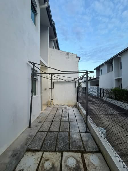 Rumah Teres 2 Tingkat untuk Disewa di Dengkil (Selangor) - Hamizah . - Exterior - PropertyGuru.com.my