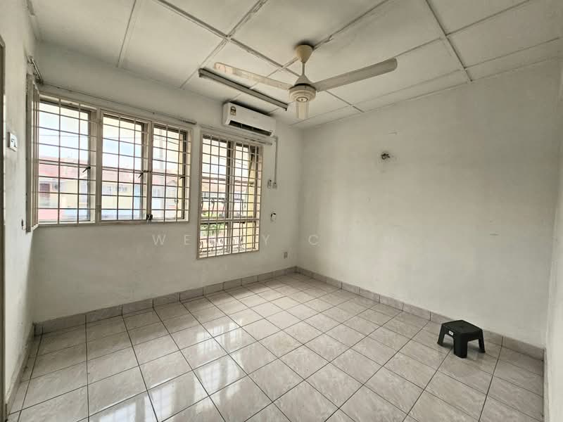 2-storey Terraced House for Sale in TAMAN PUCHONG UTAMA (Puchong) - Wendy Chin - Interior - PropertyGuru.com.my