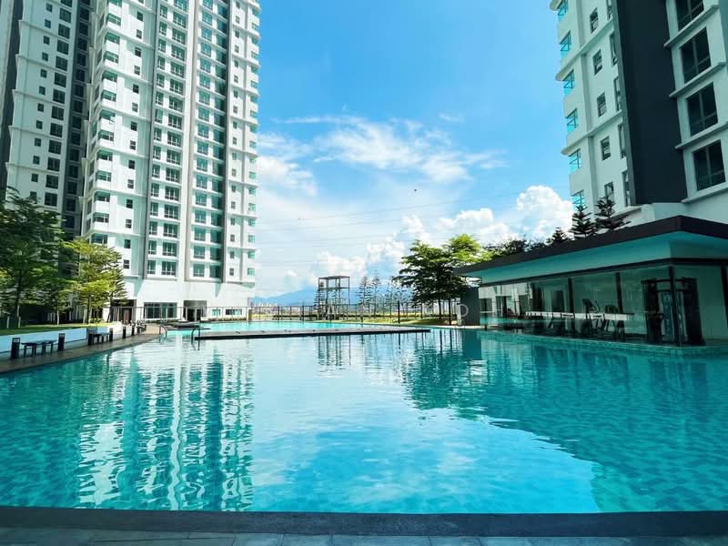 Kondominium untuk Dijual di Capella Embassy (D'Rapport Residences) - Vivian Koh - Pool - PropertyGuru.com.my