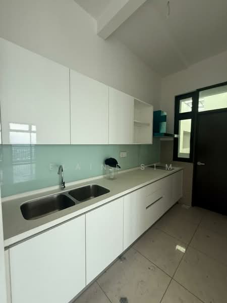 Service Residence for Sale at 8Scape Residence @ Sutera - Elaine Sim - Kitchen - PropertyGuru.com.my