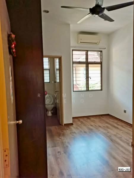 2-storey Terraced House for Sale in Kemuning Utama (Shah Alam) - Raymond Cheng - Bathroom - PropertyGuru.com.my