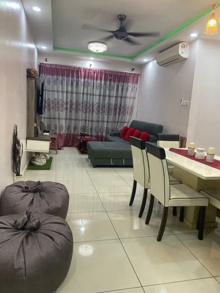 Kediaman Servis untuk Disewa di KL Traders Square - JJ Lim - Living Room - PropertyGuru.com.my