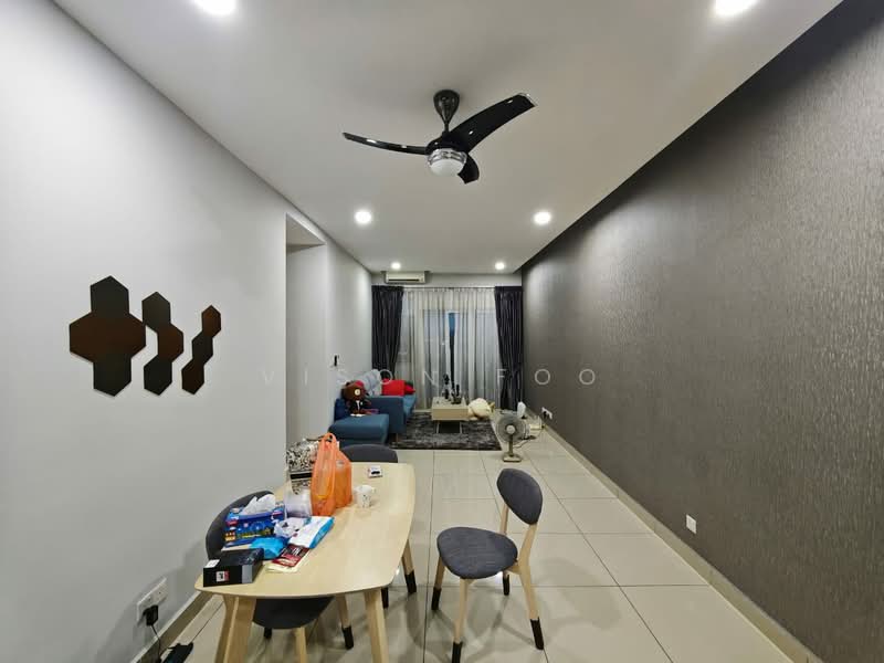Servis Apartment untuk Disewa di Meridin Bayvue Serviced Apartment - Vison Foo - Living Room - PropertyGuru.com.my