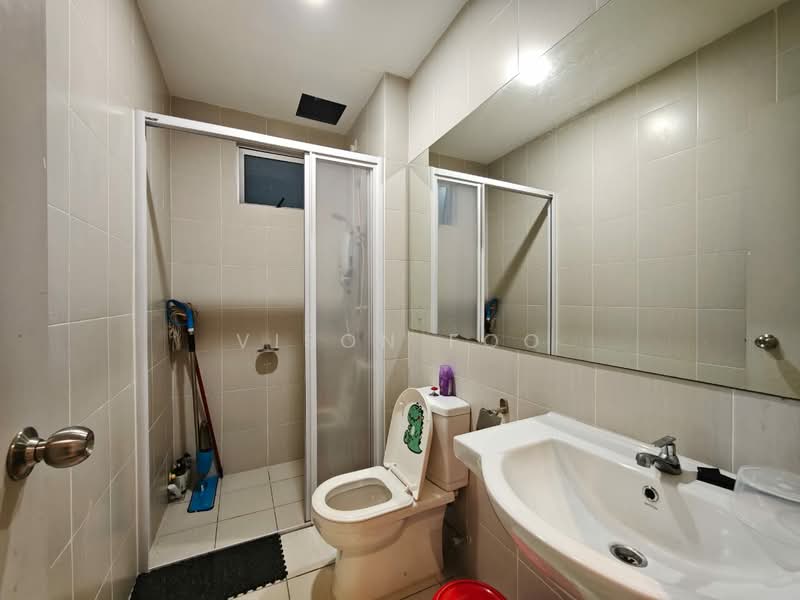 Servis Apartment untuk Disewa di Meridin Bayvue Serviced Apartment - Vison Foo - Bathroom - PropertyGuru.com.my