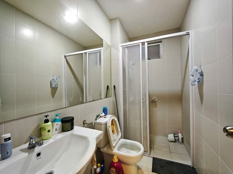 Servis Apartment untuk Disewa di Meridin Bayvue Serviced Apartment - Vison Foo - Bathroom - PropertyGuru.com.my