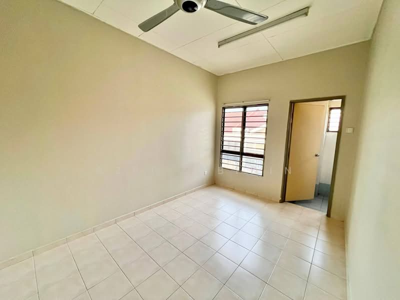 2-storey Terraced House for Sale in Sungai Buloh (Selangor) - Azri Zabidin - Interior - PropertyGuru.com.my