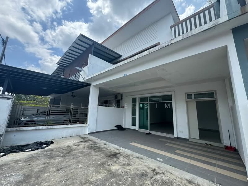 2-storey Terraced House for Sale in Bandar Putra (Kulai) - Elaine Sim - Exterior - PropertyGuru.com.my