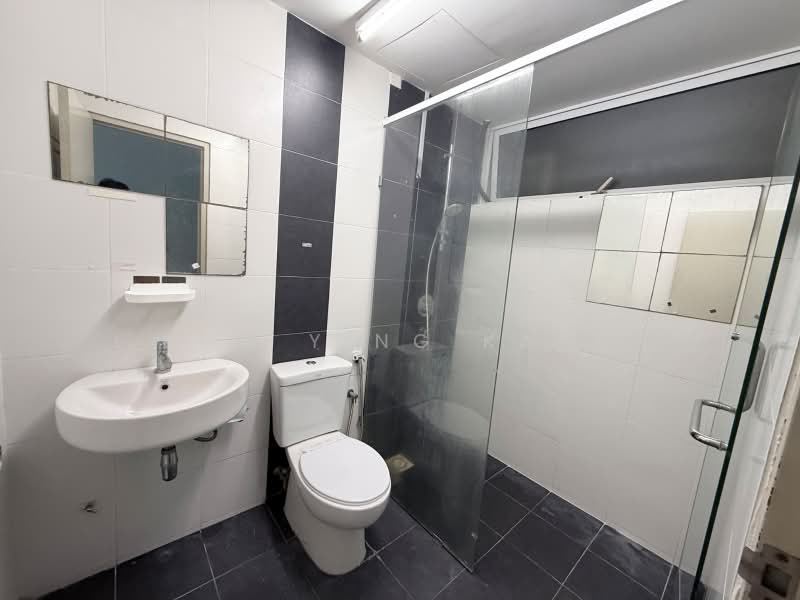 Service Residence for Rent at Pacific Place - Koo Ying Kang - Bathroom - PropertyGuru.com.my