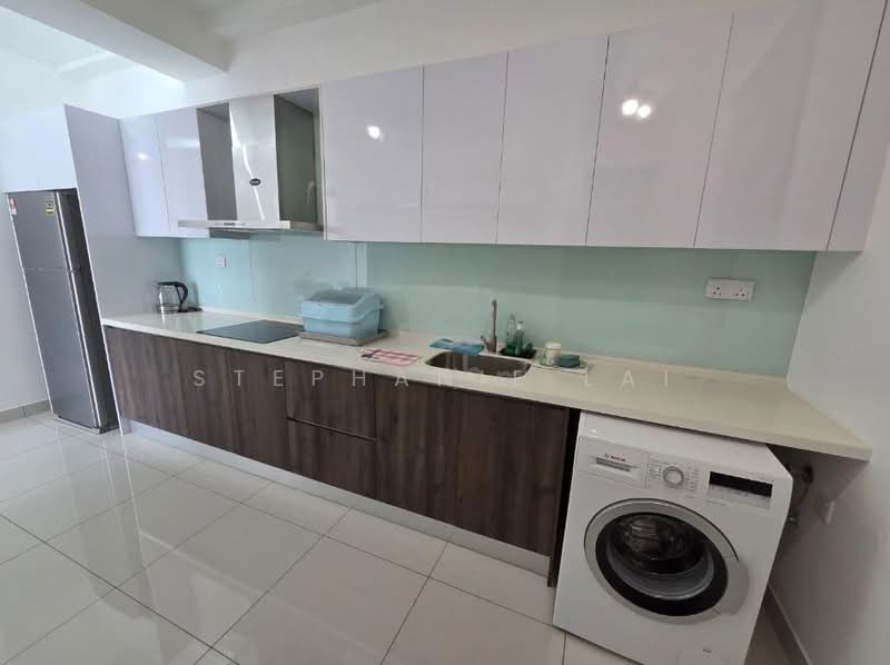 Servis Apartment untuk Disewa di Far East - Stephanie Lai - Kitchen - PropertyGuru.com.my